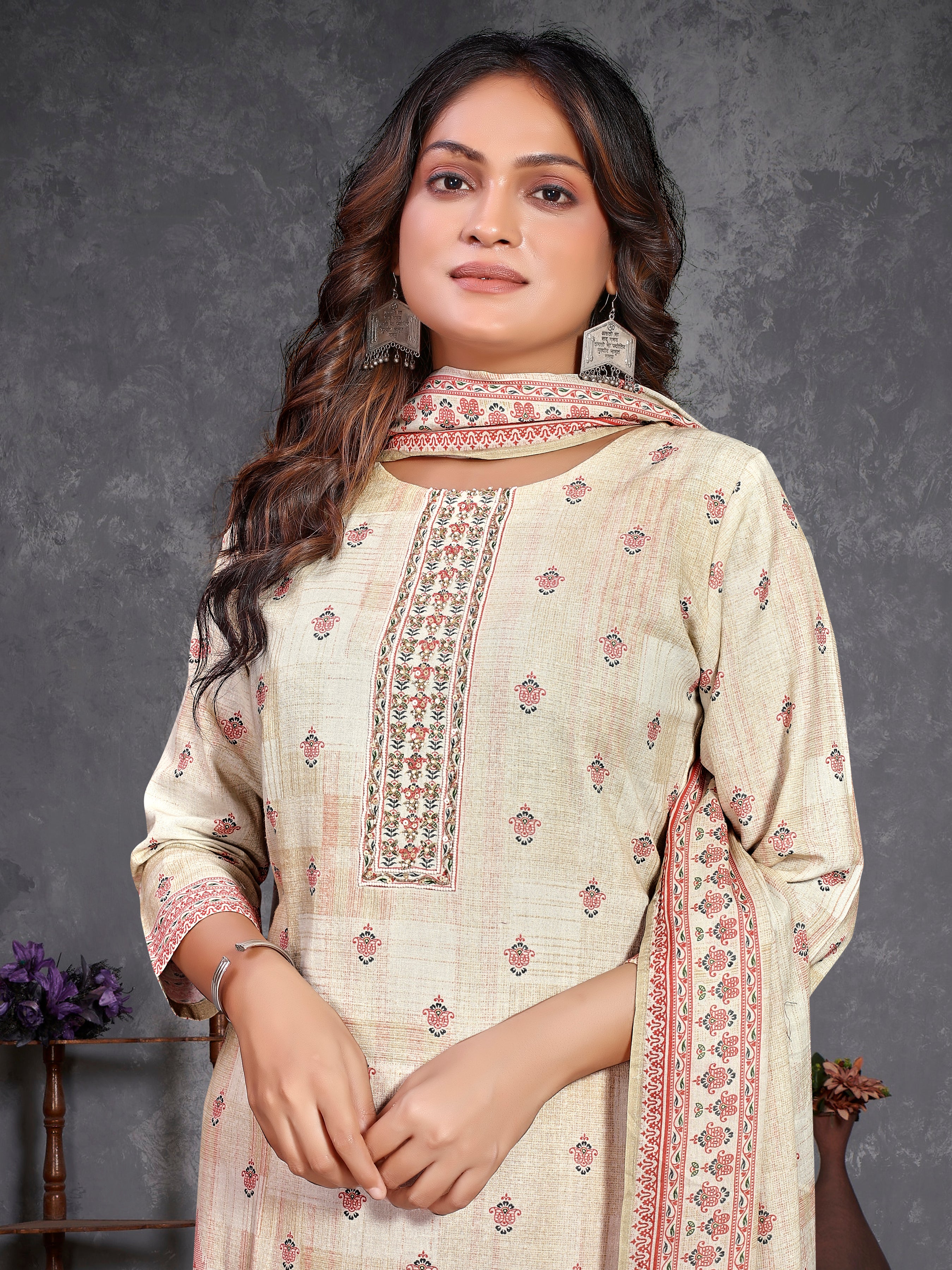Cream Pure Cotton Flex Three Pcs Suit With Pure Mal Dupatta