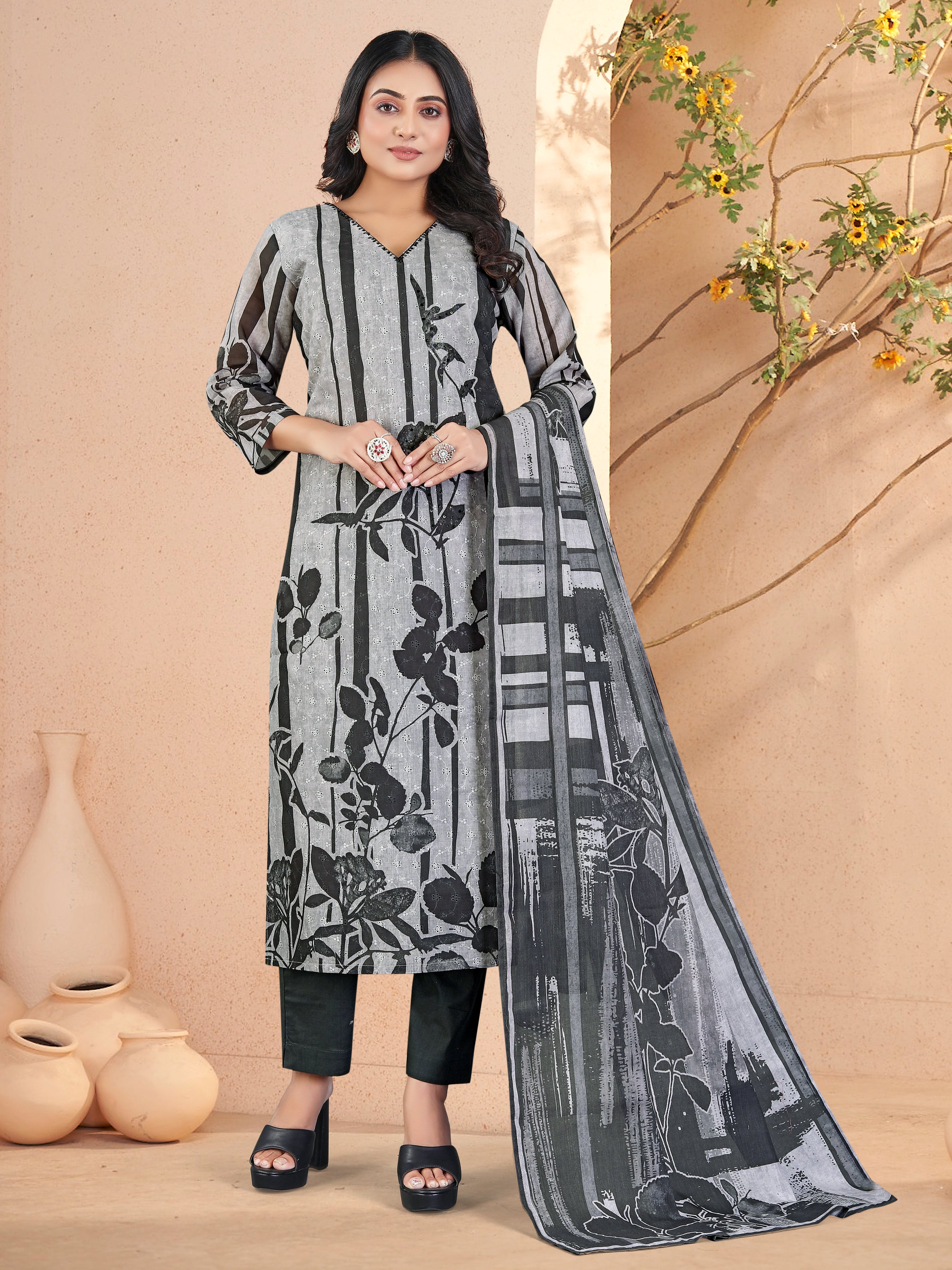 Black Pure Cotton Siplhi 3  Pcs Suit