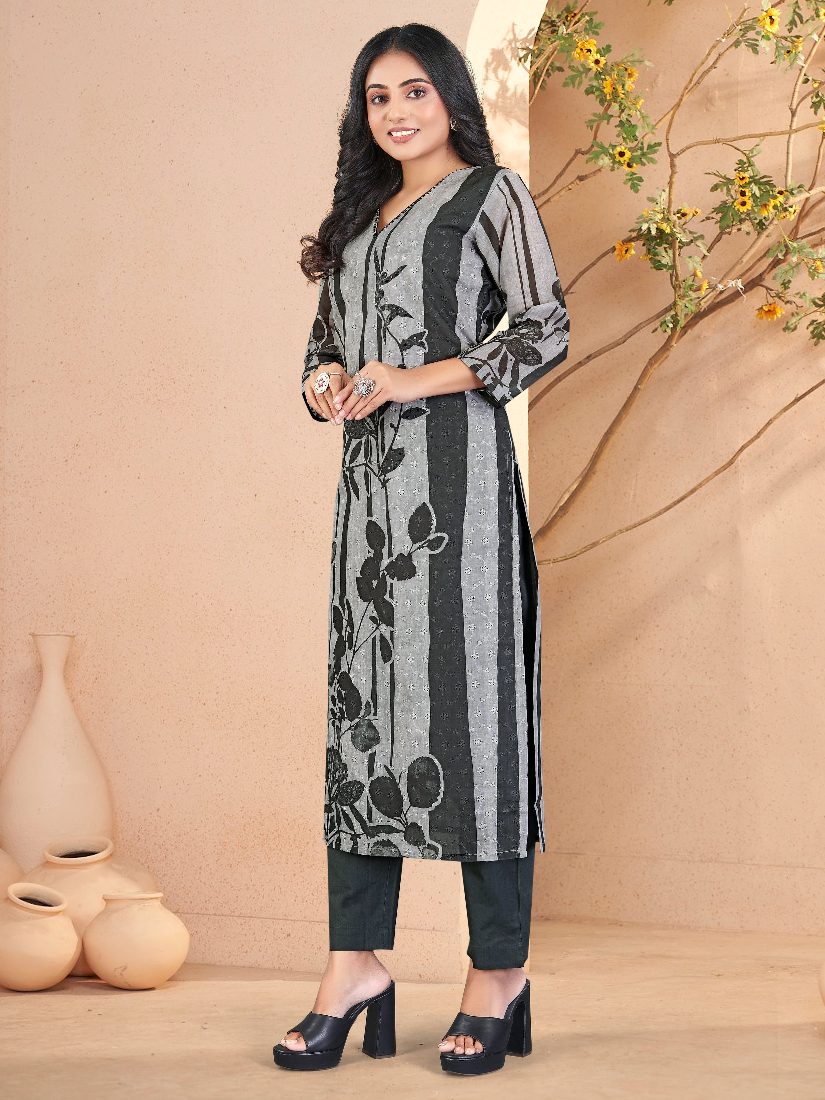 Black Pure Cotton Siplhi 3  Pcs Suit