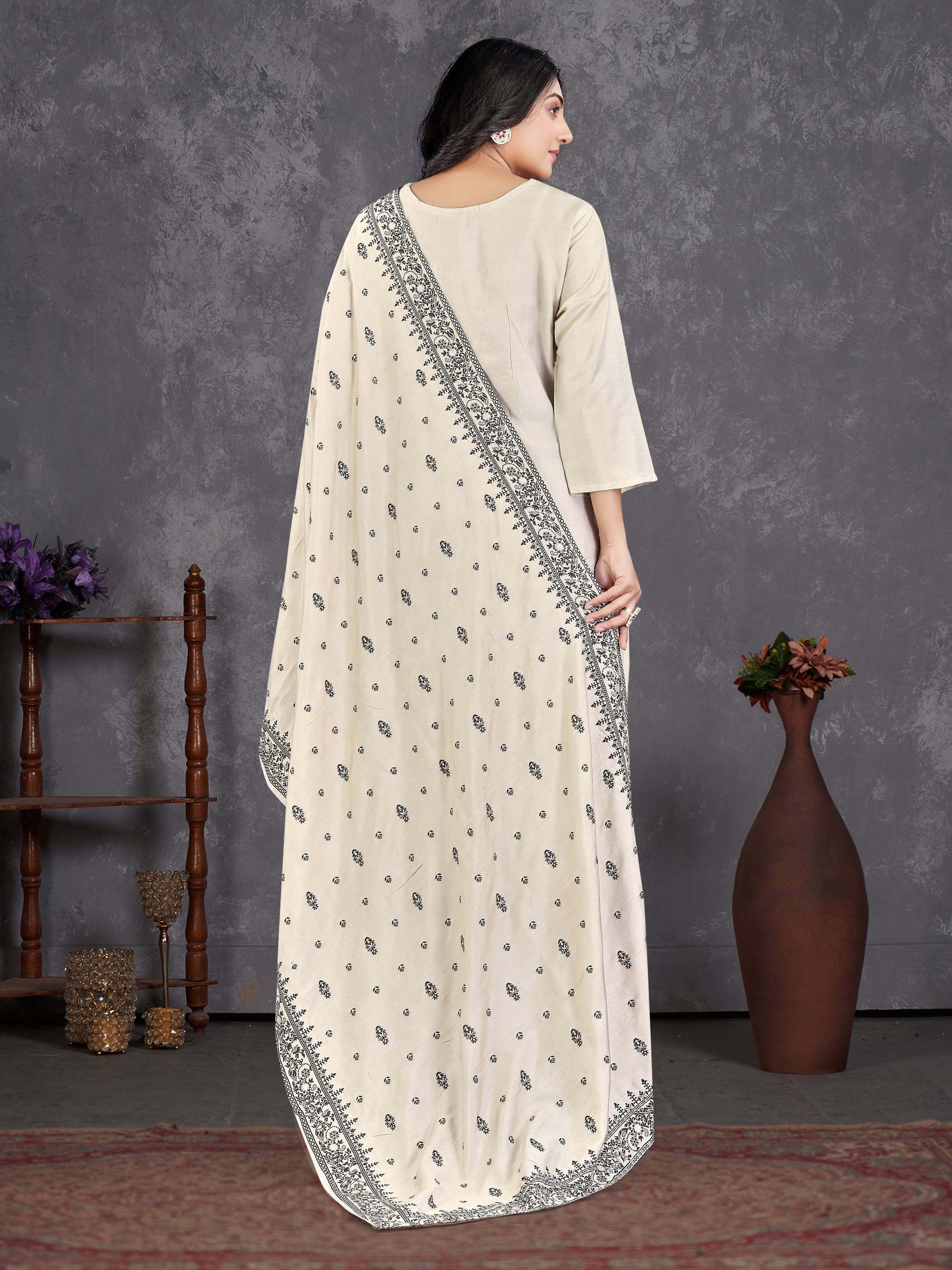 White Masleen Jackard3 Pcs Suit