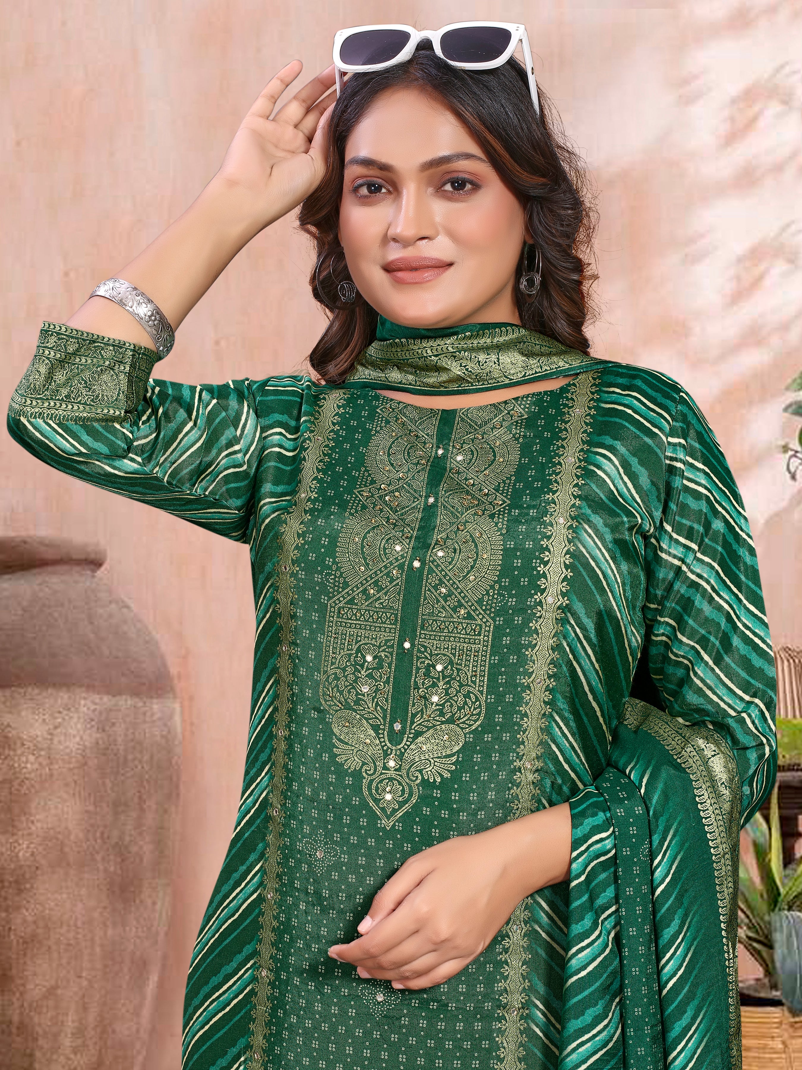 Green Pure Masleen With Jackard Foil Three Pcs Suit With Masleen Dupatta