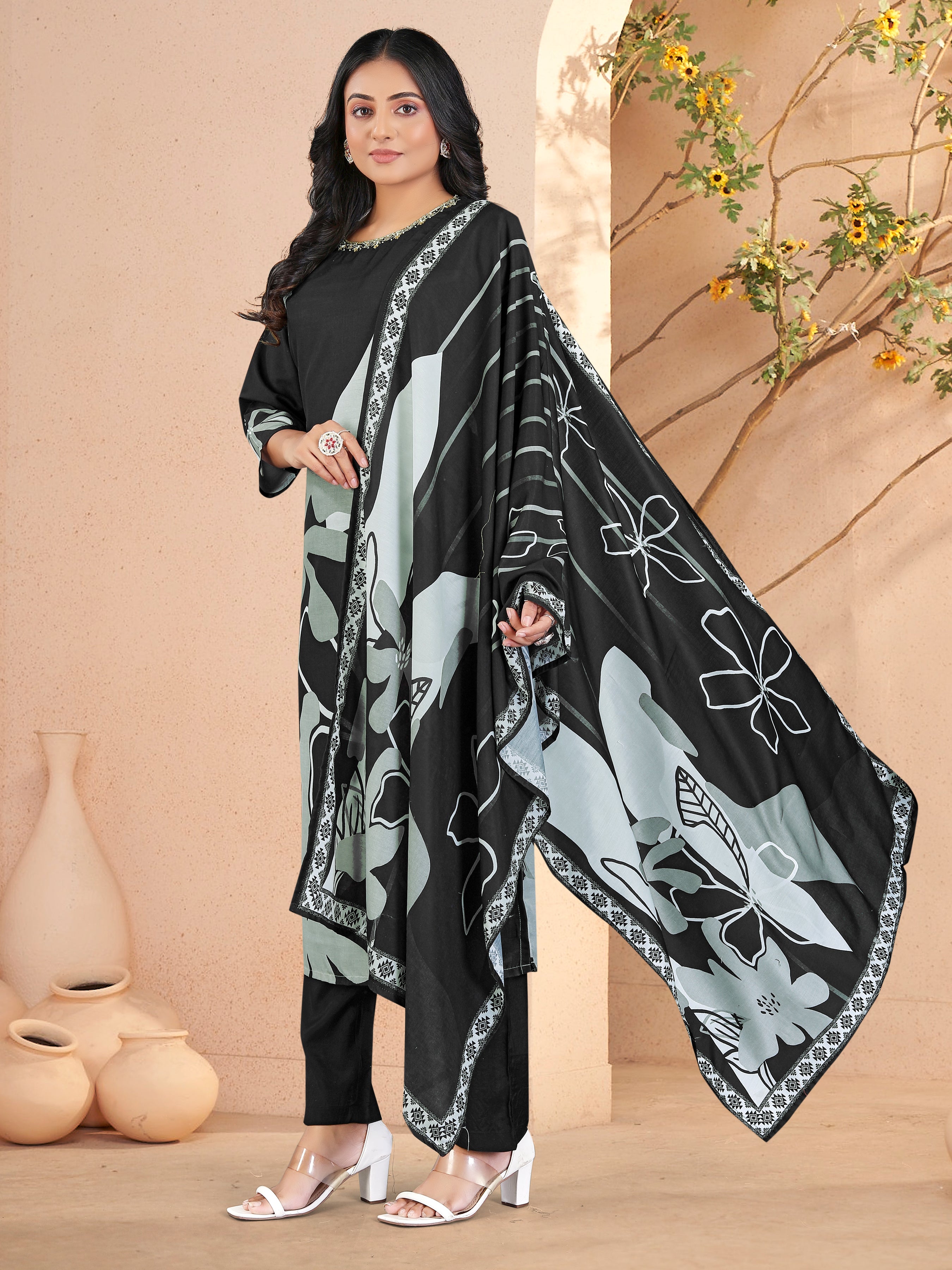 Black Pv Masleen 3 Pcs Suit