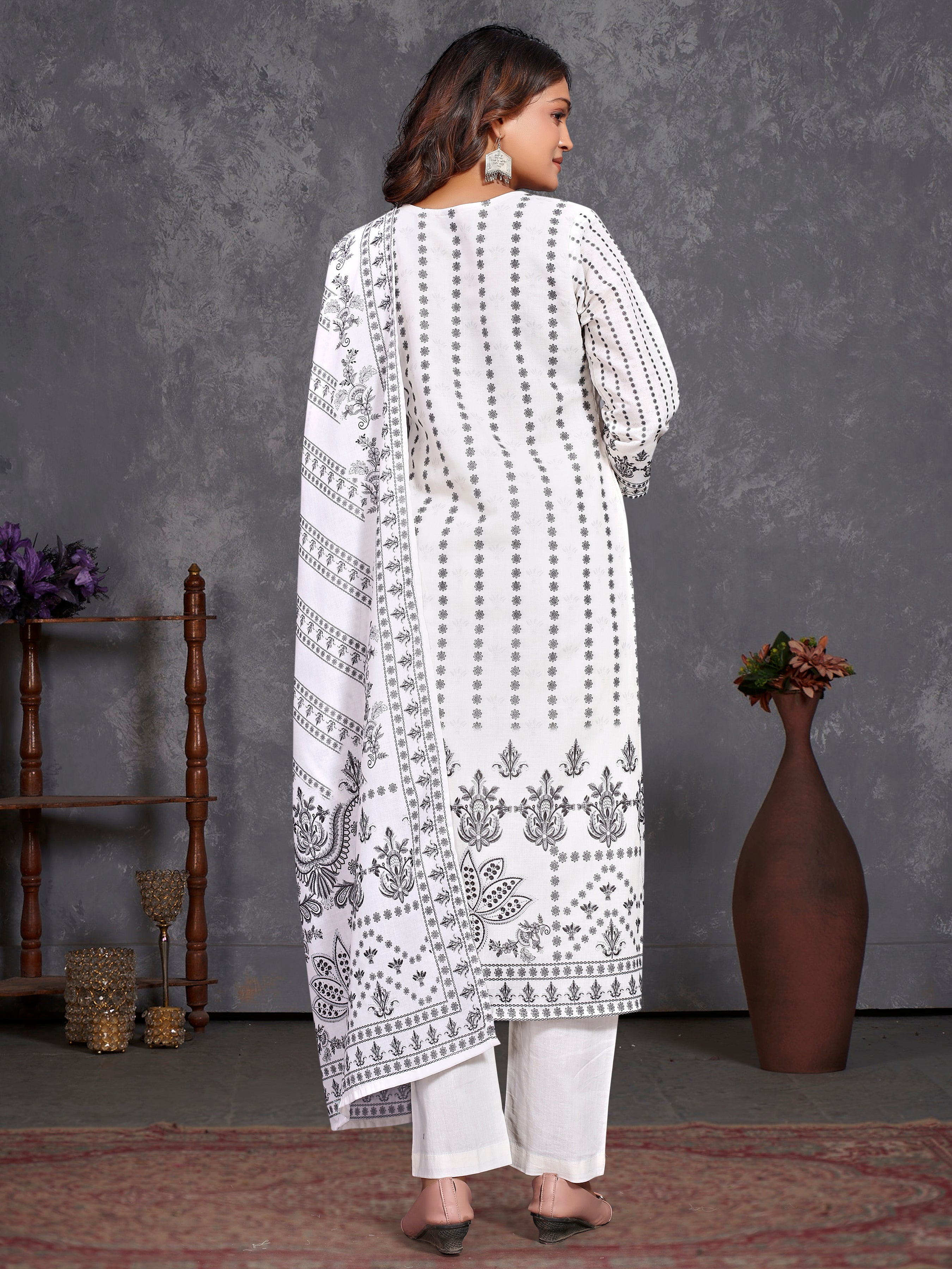White Pure Cotton Siplhi Three Pcs Suit With Pure Mal Dupatta