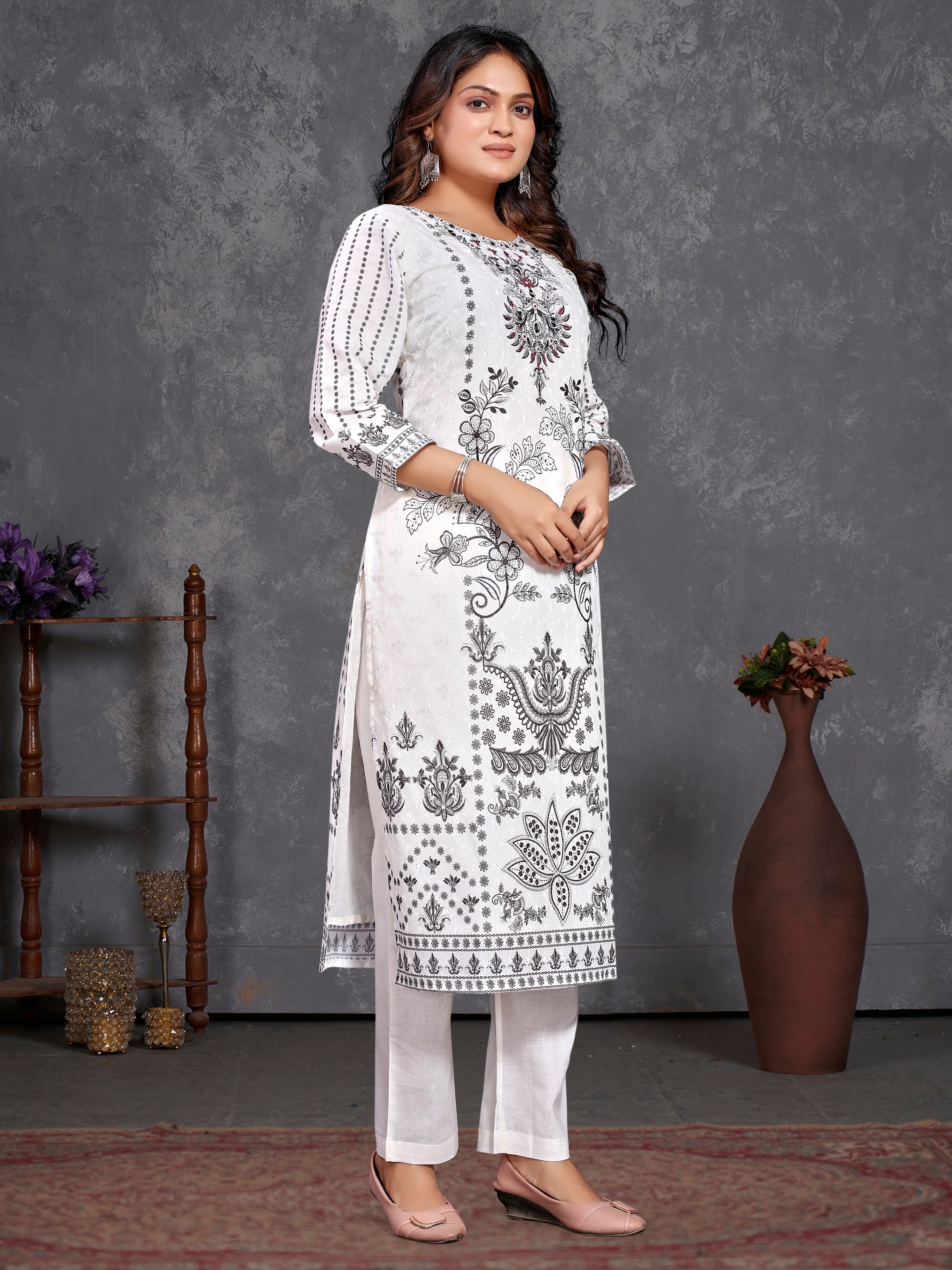 White Pure Cotton Siplhi Three Pcs Suit With Pure Mal Dupatta