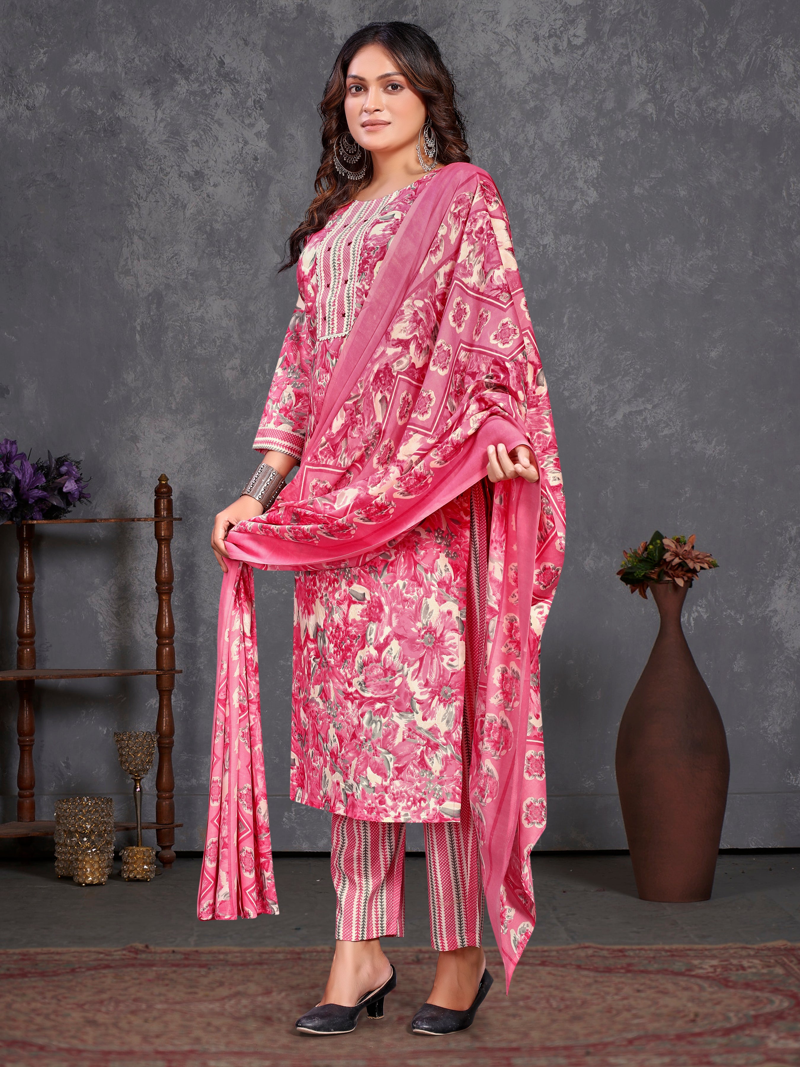 Pink Cambric Cotton Three Pcs Suit With Pure Mal Dupatta